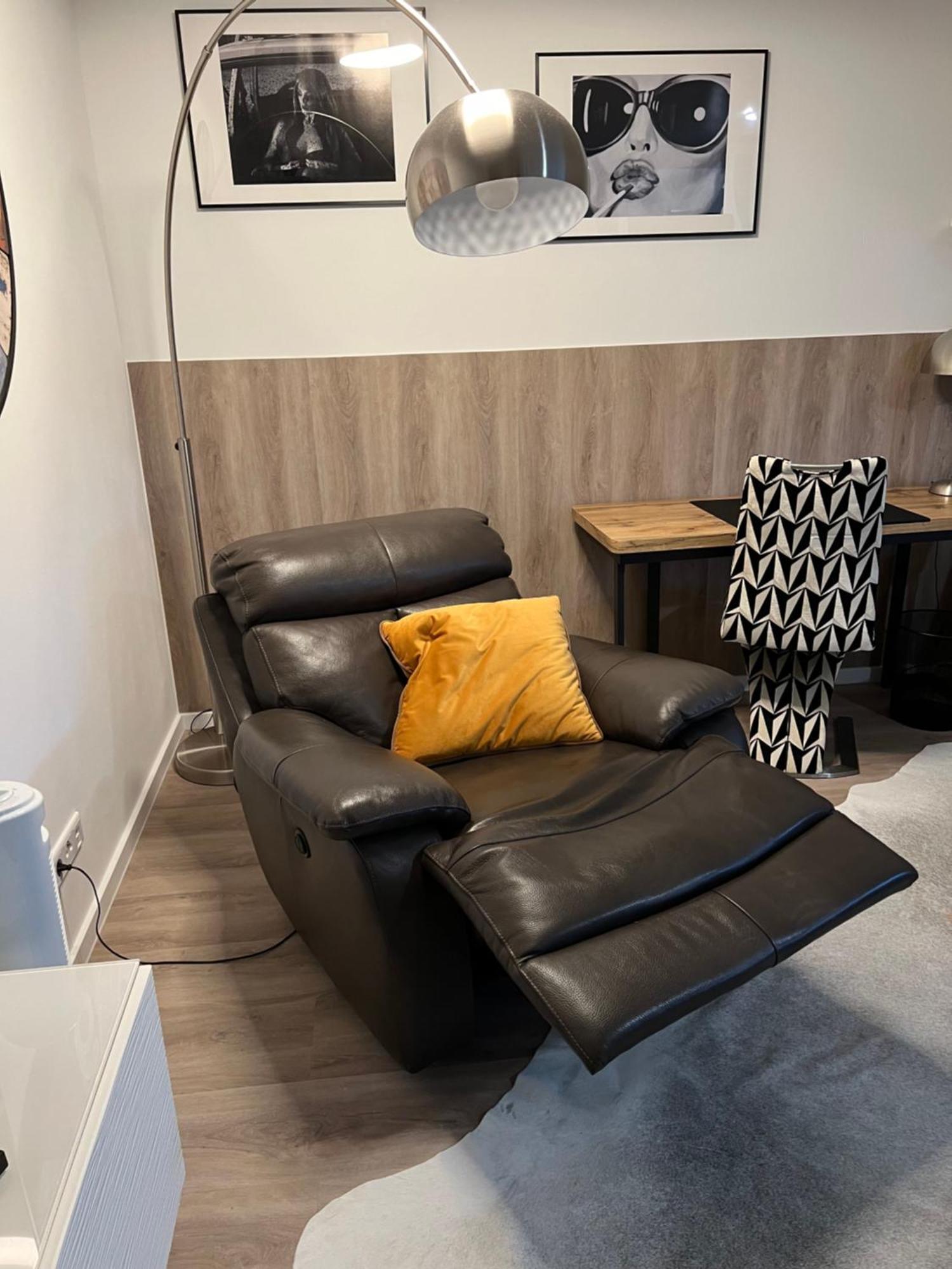 Grosse Gemuetliche Ferienwohnung Mit Klimaanlage, Parkplatz Inklusive Top ! Fürth Εξωτερικό φωτογραφία