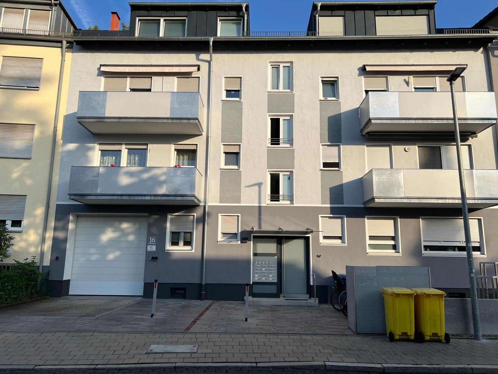 Grosse Gemuetliche Ferienwohnung Mit Klimaanlage, Parkplatz Inklusive Top ! Fürth Εξωτερικό φωτογραφία
